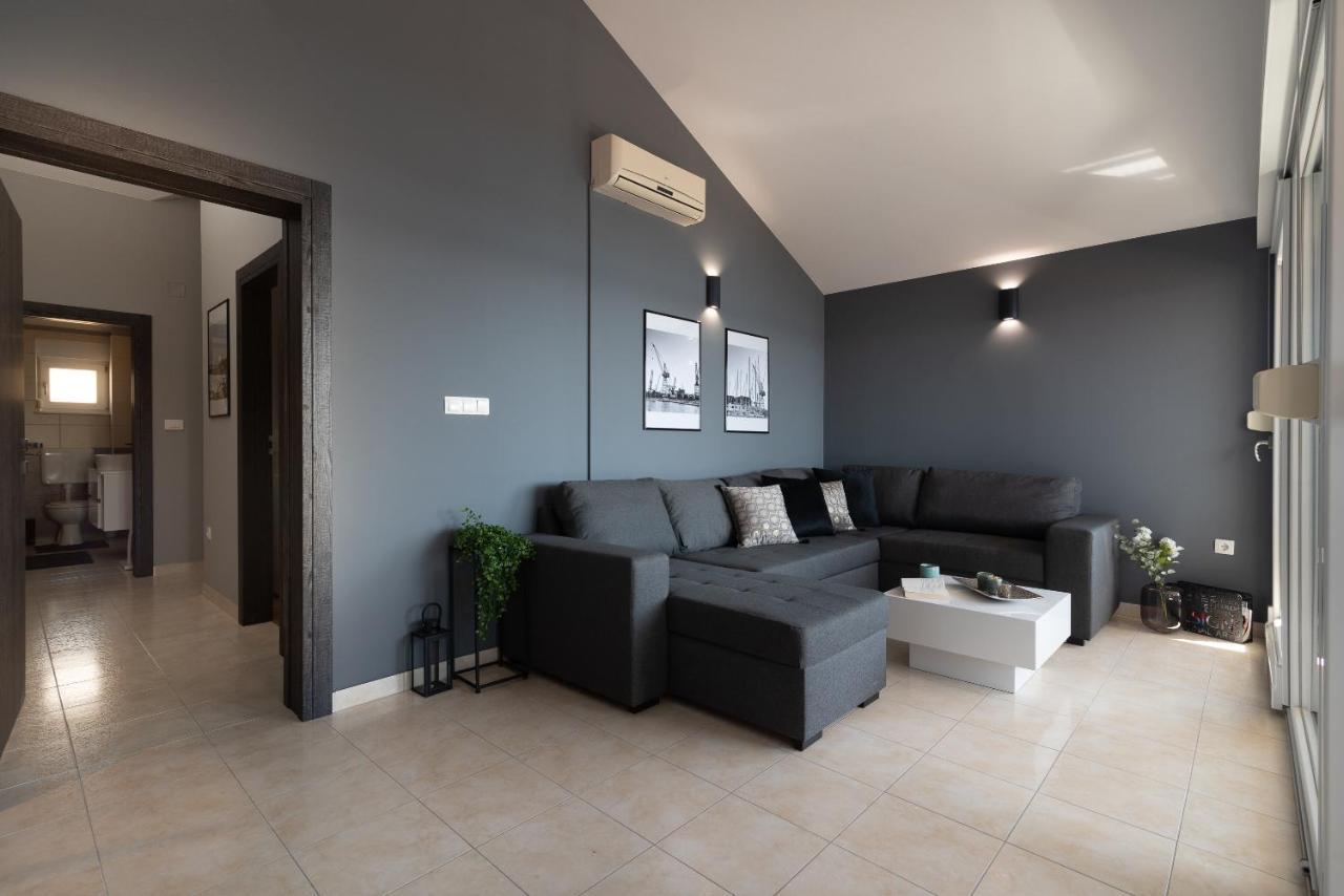 Apartment No. 8 Трогир Екстериор снимка