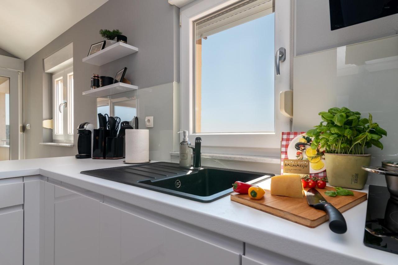 Apartment No. 8 Трогир Екстериор снимка