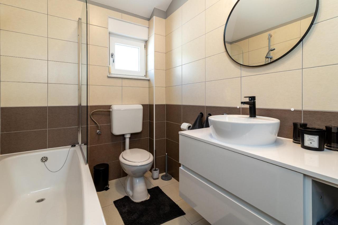 Apartment No. 8 Трогир Екстериор снимка