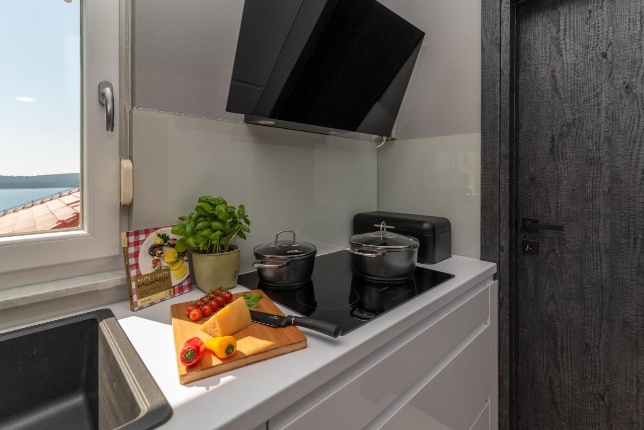 Apartment No. 8 Трогир Екстериор снимка