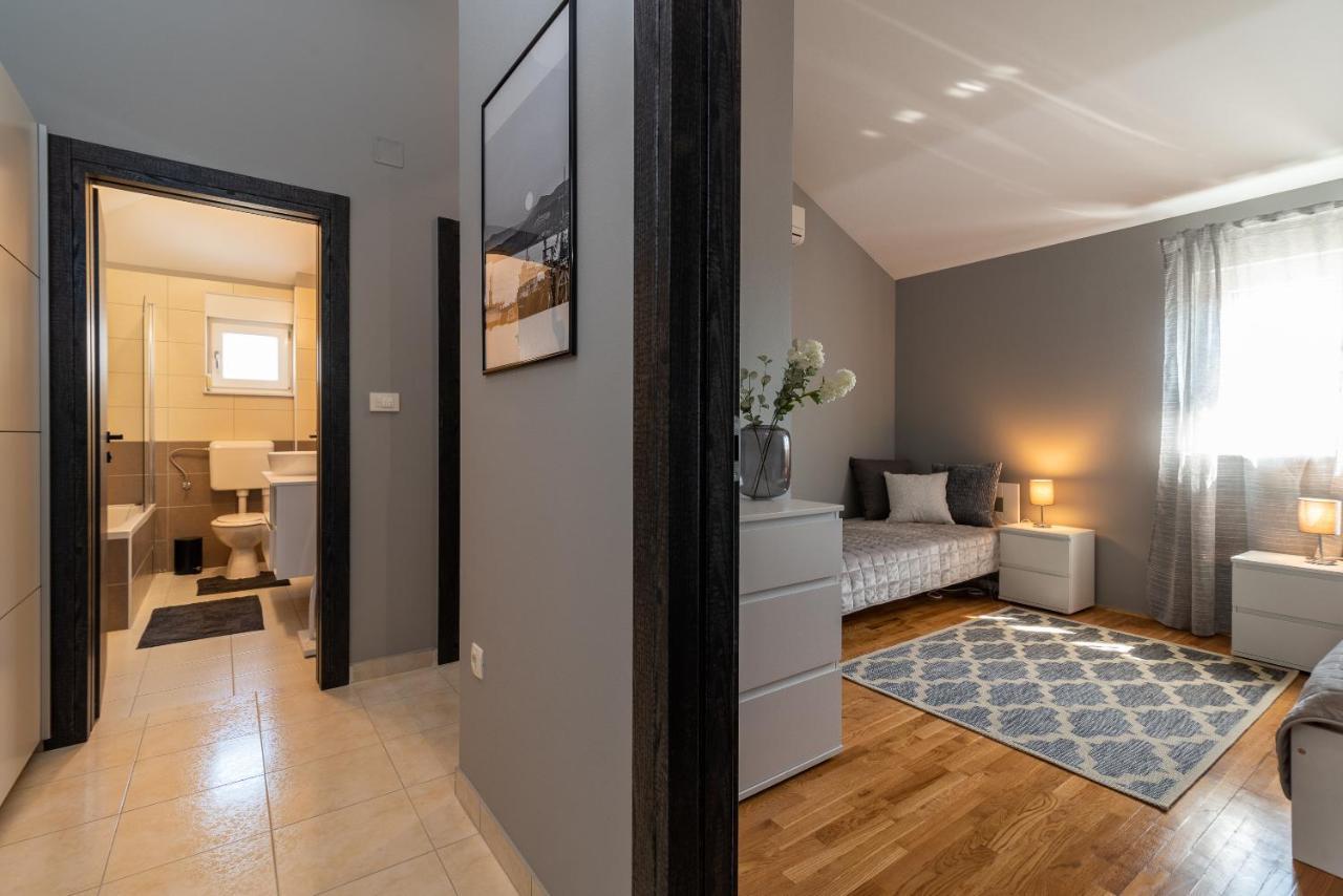Apartment No. 8 Трогир Екстериор снимка