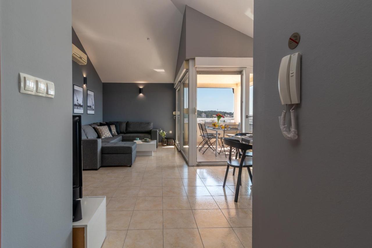 Apartment No. 8 Трогир Екстериор снимка