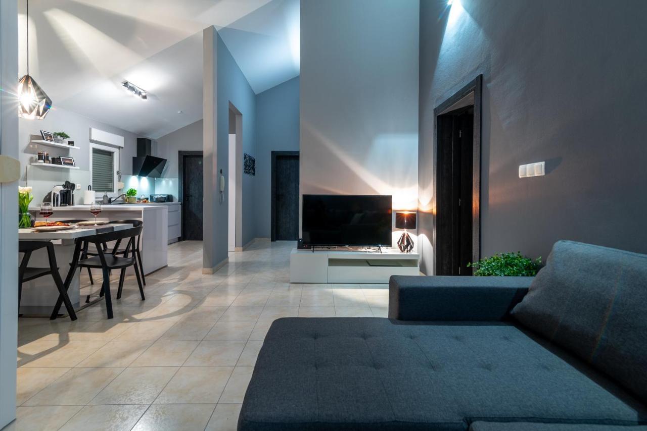 Apartment No. 8 Трогир Екстериор снимка