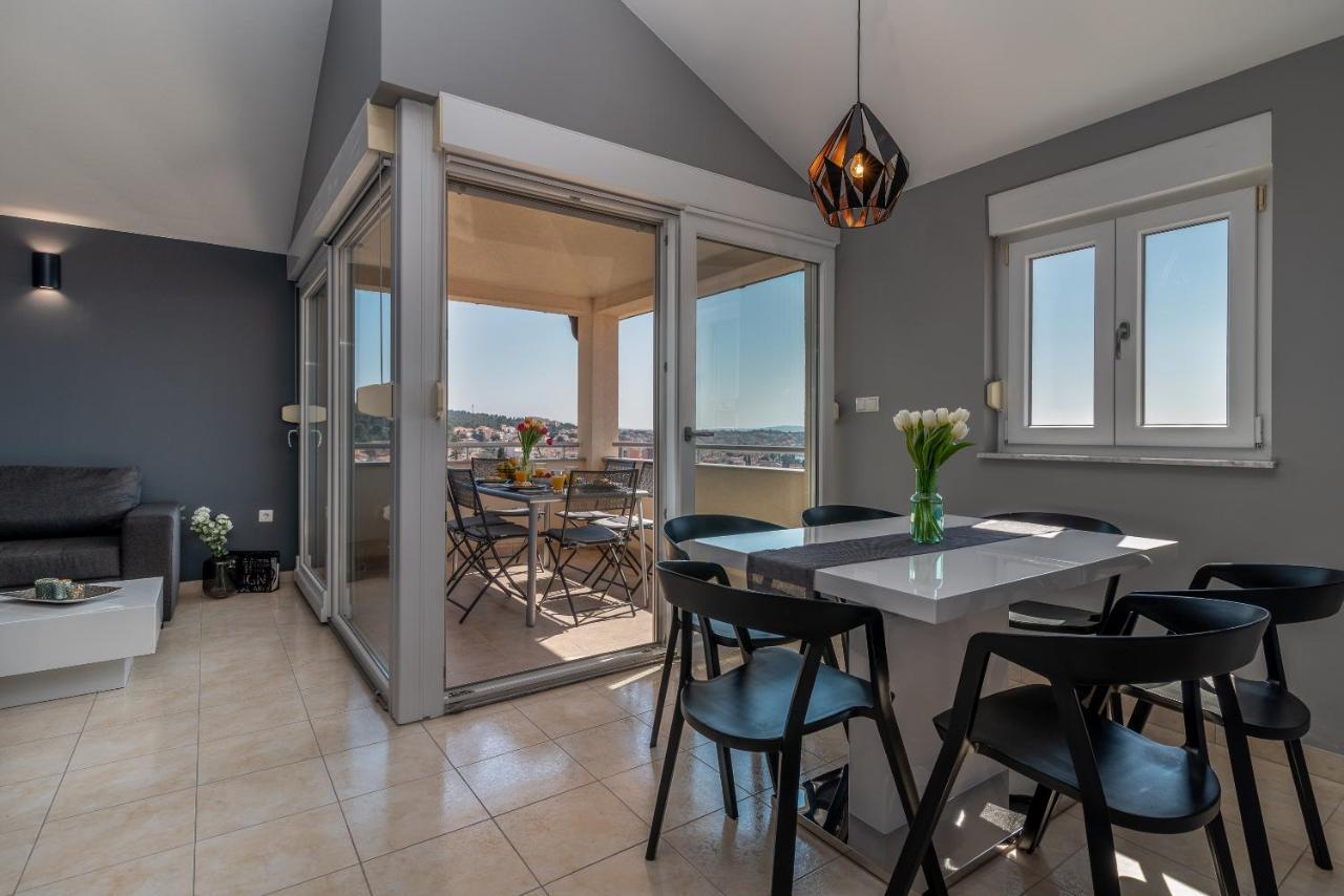 Apartment No. 8 Трогир Екстериор снимка